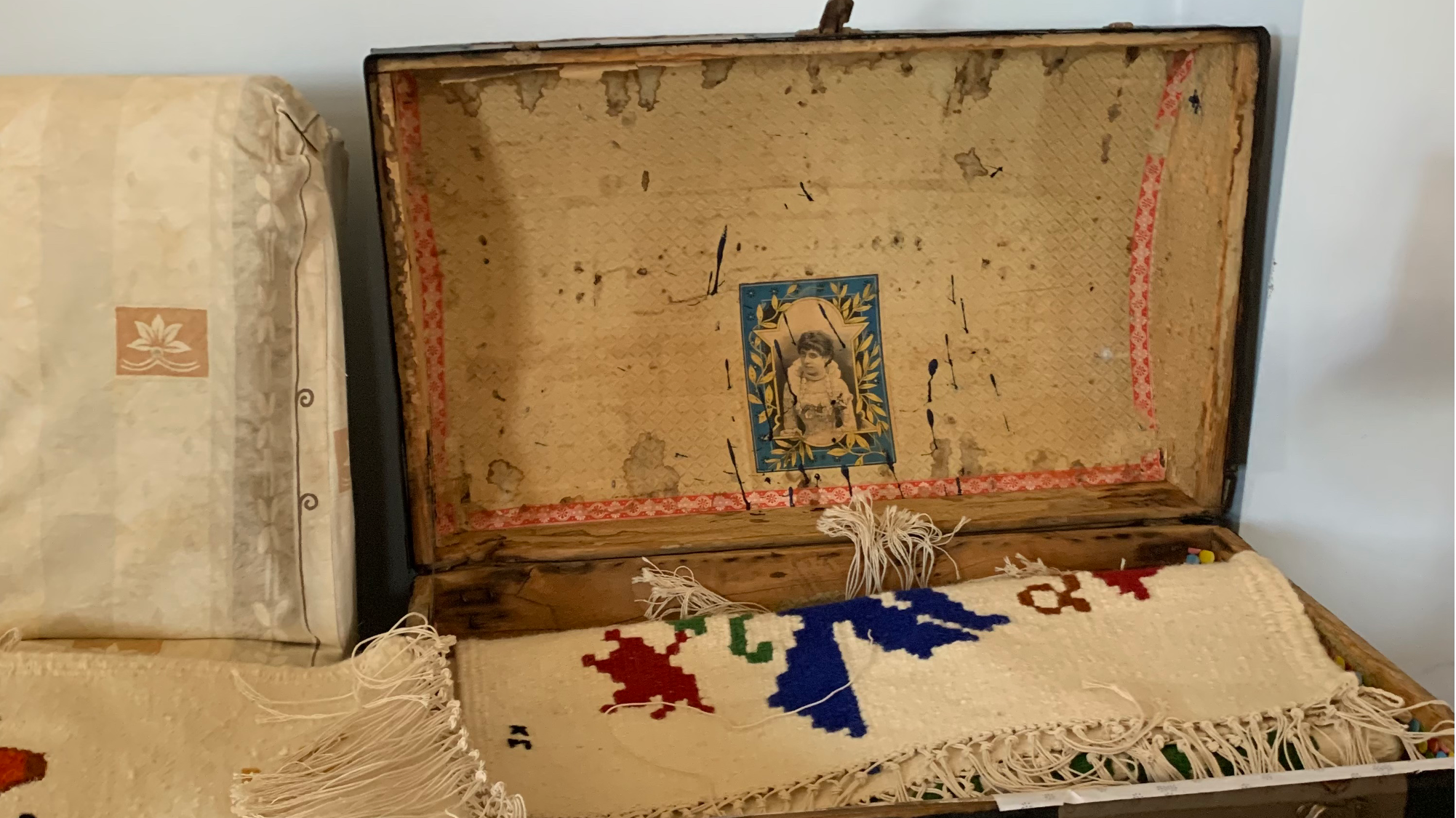 Image of a chest of weaves in Geraki